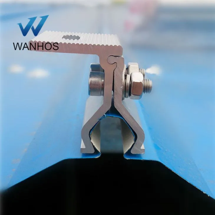 Panoul solar cu suport cârlig pentru cusătură