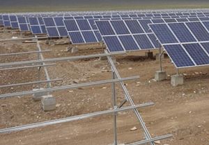 Sistem de montaj la sol cu panou solar